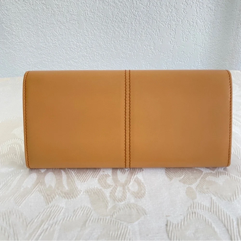 Tod's cognac brown leather wallet